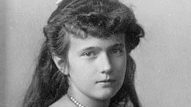 Anastasia Nikolaevna Romanov- Her life in pictures